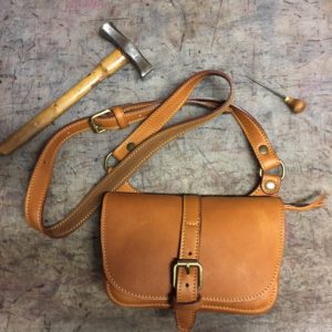 Petit sac pochette souple clair
