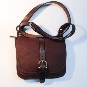 Petit sac de forme carrée