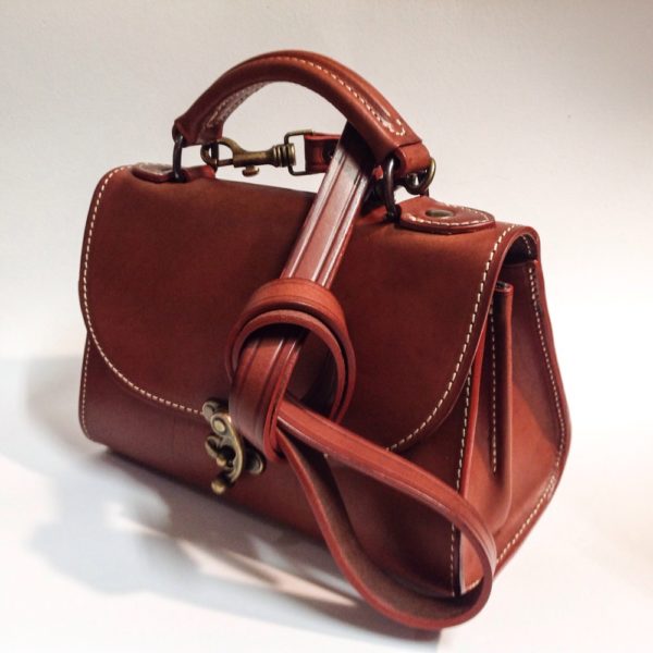 Sac malette avec fermoir balancier